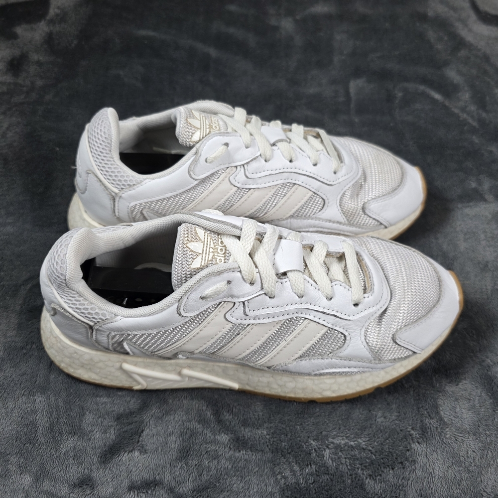 Adidas Tresc Run White With Gum Sole. Mens Size 7 - Picture 3 of 9